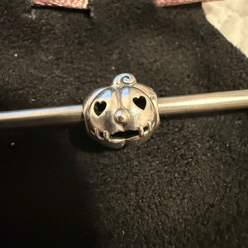 Pandora Authentic Silver Sweet Pumpkin Charm Pre-Owned